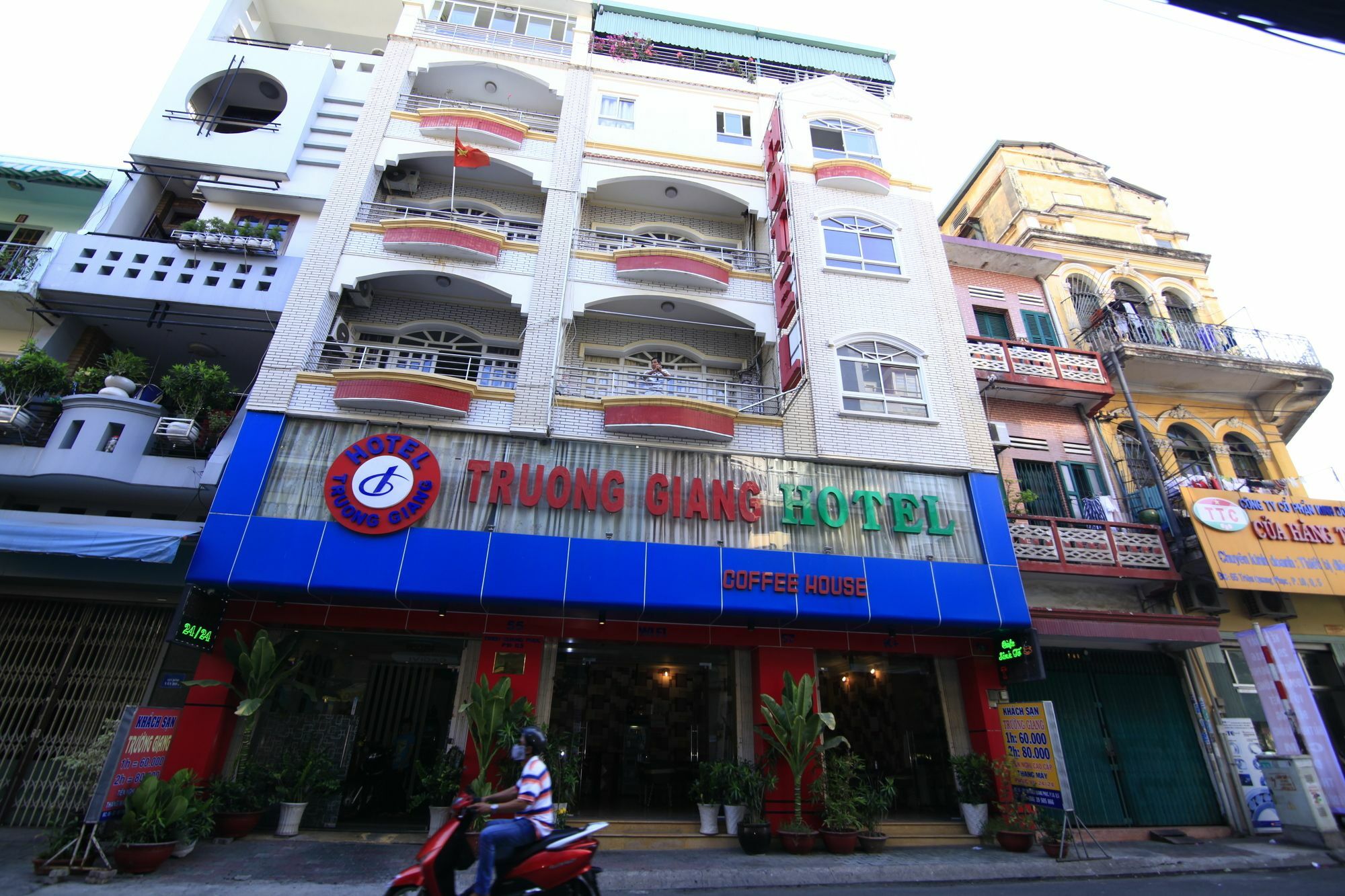 Truong Giang Hotel Ho Chi Minh City Exterior photo